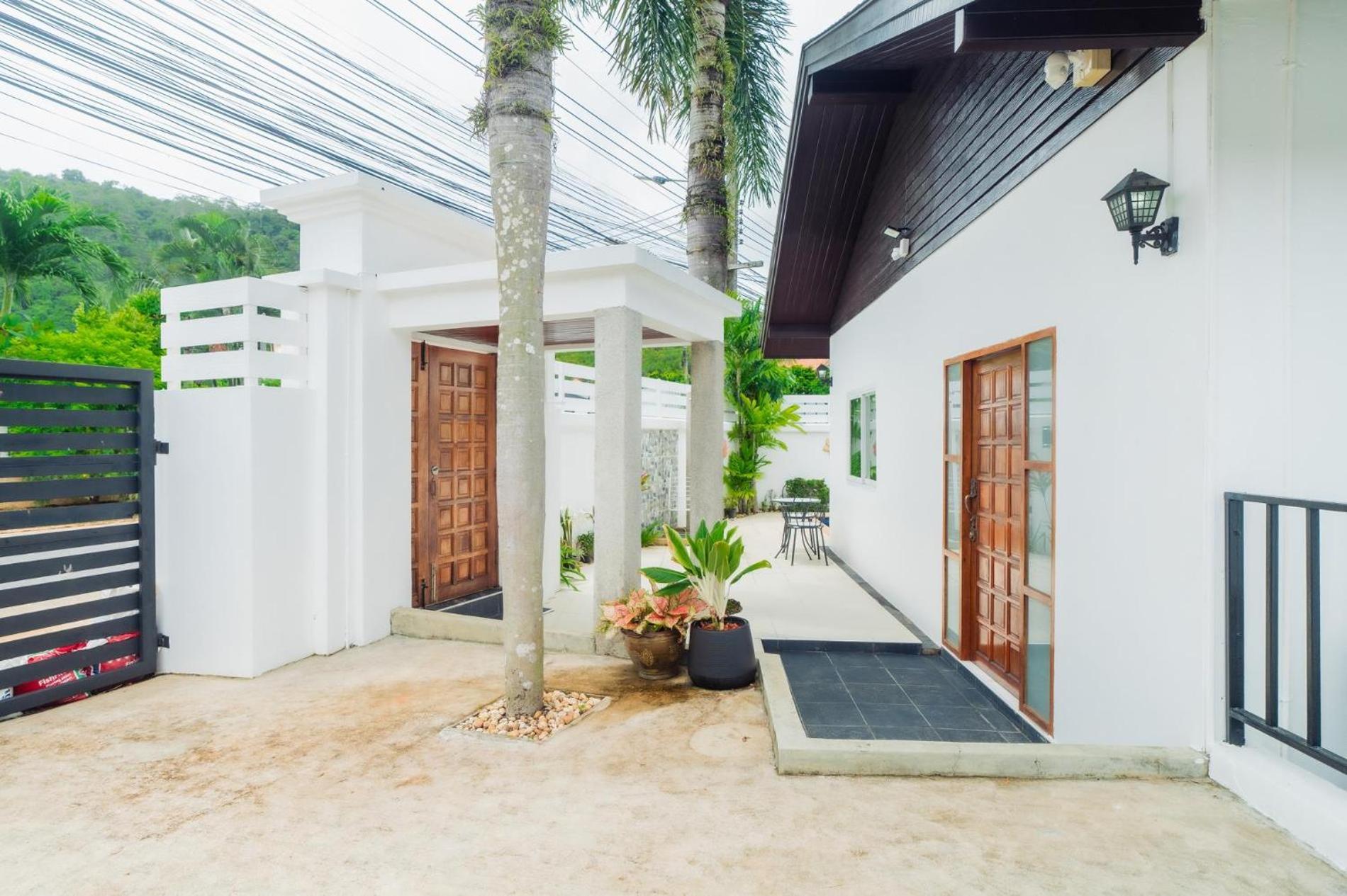 Jasmine Pool Villa In Nai Harn Rawai ภายนอก รูปภาพ