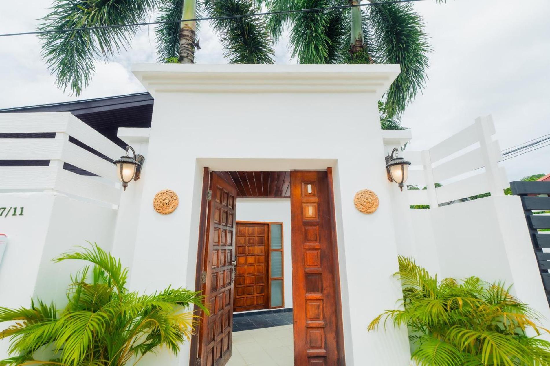 Jasmine Pool Villa In Nai Harn Rawai ภายนอก รูปภาพ